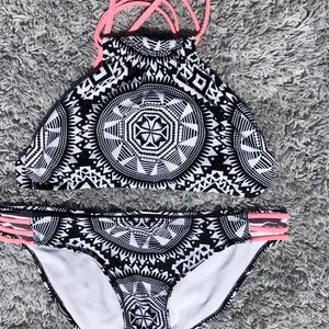 Xhilaration 2 piece bathing suit